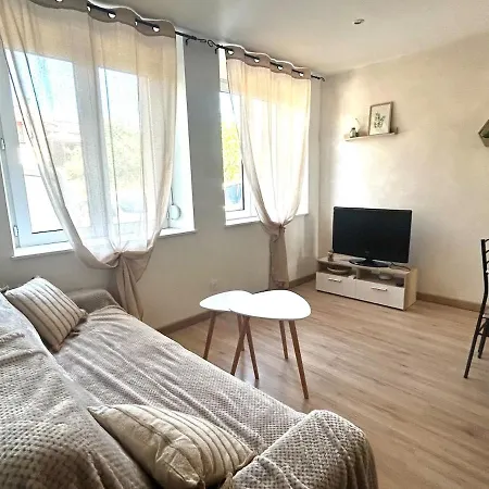 Petite Maison Sur La Colline Landremont